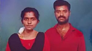  Love story: లవ్ మ్యారేజ్, పట్టపగలు షాపులో భర్త తల నరికి దారుణ హత్య, పెళ్లికూతురి బాయ్ ఫ్రెండ్ !  