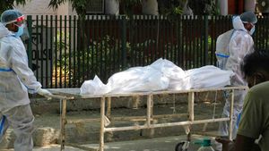 Bengaluru: కరోనాతో చచ్చి సంవత్సరం అయ్యింది, ఆసుపత్రి ఫ్రీజర్ లో శవాలు పెట్టి మరిచిపోయారు! 