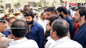 Power Star: పునీత్ రాజ్ కుమార్ కార్యక్రమం, స్టార్ హీరోకు సినిమా చూపించిన పోలీసులు, నో ఎంట్రి ! 