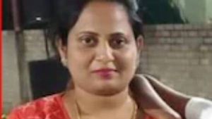  College girl: కొడుకు గర్ల్ ఫ్రెండ్ జీవితంతో గేమ్స్ ఆడిన బ్యూటీపార్లల్ ఆంటీ, నలుగురికి దానం, క్లోజ్ ! 