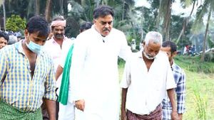 నిబంధనలతో రైతులకు ఇబ్బందులు.!భరోసా ఇవ్వని జగన్ సర్కార్.!ఆగ్రహం వ్యక్తం చేసిన జనసేన.!