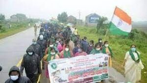 జోరువానలోనూ రాజధాని రైతుల మహా పాదయాత్ర .. టీడీపీ నేతల హౌస్ అరెస్ట్ లు, అమరావతి జేఏసి ఆగ్రహం!!