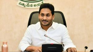 తాడేపల్లి క్యాంప్ కార్యాలయాన్ని వీడనున్న వైఎస్ జగన్: బద్వేలు గెలుపు ఇచ్చిన ఊపుతో..!