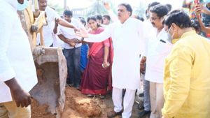రహదారులు అధ్వాన్నం.!శ్రమదానం చేసిన జనసేన.!అభివృద్ది శూన్యమన్న నాదెండ్ల మనోహర్.!
