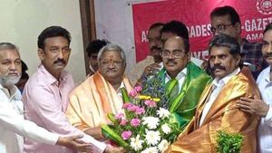 నేను విన్నాను.. నేను ఉన్నానంటూ మాయమాటలు - ప్రభుత్వాన్ని కూల్చచ్చు : ఏపీఎన్జీఓ నేత సంచలనం..!!