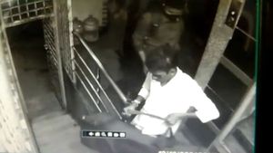 విజయవాడలో షాకింగ్ చోరీ: షార్ట్ ఫిల్మ్ చెయ్యాలని పిలిచారు; ఏకంగా కెమెరాలతోనే ఉడాయించారు