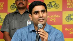  ప్రశ్నిస్తే కేసులు పెడతారా?ఇది అరాచకపు పాలన కాదా?వైసీపి ప్రభుత్వాన్ని కడిగేసిన లోకేష్.!