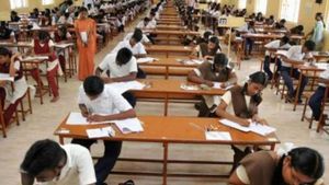 టెన్త్ లో ఏడు పేపర్లే - వరుసగా రెండో ఏడాది : ఏపీ ప్రభుత్వ నిర్ణయం..!!