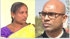 ఎంపీ ధర్మపురి అరవింద్‌పై మరో కేసు: ఇంటికెళ్లి బీజేపీ నేత బొడిగ శోభను అరెస్ట్ చేసిన పోలీసులు