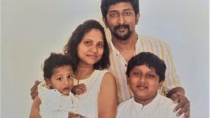 Family: నెలకు రూ. 2. 50 లక్ష జీతం, అపార్ట్ మెంట్ లో భార్య, పిల్లలను చంపేసి బ్యాంకు అధికారి ?, గేమ్ ! 