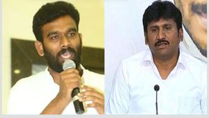 తోపుదుర్తి వర్సెస్ పరిటాల: వేడెక్కిన అనంతపురం రాజకీయాలు