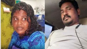 Illegal affair: భర్తకు బాయ్ బాయ్, ఆంటీ జస్ట్ మిస్, లాయర్ ప్రియుడు ఫినిష్! 