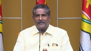 టీడీపీ ఎమ్మెల్సీ అశోక్ బాబు అరెస్ట్ : అర్ద్రరాత్రి వేళ -ఆ కేసులో : చంద్రబాబు ఆగ్రహం..!!