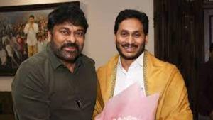జగన్ సందేశంతో చిరంజీవి - తెలుగు ఇండస్ట్రీ మద్దతిచ్చేనా : ఆ భేటీ పై ఉత్కంఠ..!!  