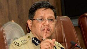 Bengaluru: హిజాబ్ దెబ్బ, బెంగళూరులో 14 రోజులు అంతే, తేడా వస్తే సీన్ రివర్స్, సేఫ్ సైడ్ ! 