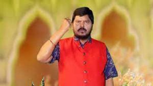 మూడు రాజధానులు సరికాదు-ఒక్కటీ అభివృద్ధి కాలేదు-నిధులేవీ-కేంద్రమంత్రి షాకింగ్ కామెంట్స్