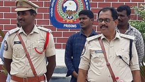 వివేకా హంతకులకు ప్రాణహాని ? మొద్దు శీనులా-కడప జైలర్ ను మార్చాలని సీబీఐకి టీడీపీ లేఖ
