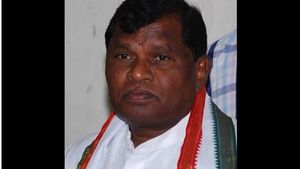 కోడలు, మనవళ్ల మృతి కేసు: మాజీ ఎంపీ సిరిసిల్ల రాజయ్యకు కోర్టులో ఊరట, నిర్దోషులుగా