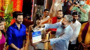  Grand Entry: గాలి జనార్దన్ రెడ్డి కొడకు ఎంట్రీ, రాజమౌళి ఆశీర్వాదం, బాహుబలి టీమ్, సినిమాలో !  