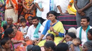 బీజేపీ, టీఆర్ఎస్ ఒక్కటే.. వైఎస్ షర్మిల 