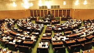 మళ్లీ టీడీపీ ఎమ్మెల్యేల సస్పెన్షన్-ఈసారి సెషన్ మొత్తానికి-నలుగురు ఎమ్మెల్యేలపై