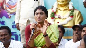 రెండు సార్లు అధికారం ఇస్తే కేసీఆర్ ​ఏం చేశారు: వైఎస్ షర్మిల