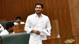 సీఎం జగన్ కొత్త వ్యూహాలతో - నేటి నుంచే అసెంబ్లీ : వివేకా కేసు - అమరావతితో సహా..!!