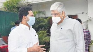 పోలవరం పై ప్రధాని మోదీ చెప్పారు - పూర్తి స్థాయిలో సహకరిస్తాం : కేంద్ర మంత్రి షెకావత్..!!