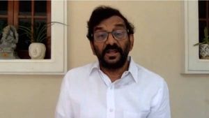 టీడీపీ నేతల ఫోన్లు ట్యాపింగ్ !?.. పీకే వ్యూహాంతో వైసీపీ కుట్రలు : సోమిరెడ్డి సంచలన వ్యాఖ్యలు