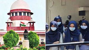 Hijab verdict: హైకోర్టు తీర్పు, సుప్రీం కోర్టులో సవాలు చేస్తాము, పిటిషన్లు వేసిన ముస్లీం అమ్మాయిలు! 