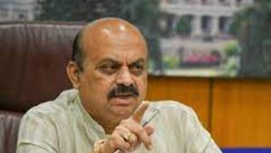  Petrol: ఆర్థిక పరిస్థితి పరిశీలించి పెట్రోల్, డీజిల్ ధరలు తగ్గిస్తాము, క్లారిటీ ఇచ్చిన సీఎం !