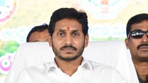 అమ్మఒడికి కోత - అమల్లోకి కొత్త ఆంక్షలు : పథకం వర్తించాలంటే ఇలా..!!