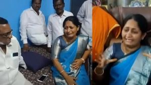 మున్సిపల్ చైర్ పర్సన్‌ను కిందపడేసి.. చీర జారుతున్న వెకిలీ చేష్టల, కౌన్సిలర్ భర్త ఆగడాలు..
