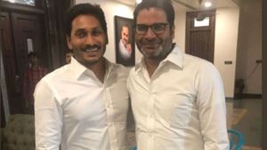 ఆశావాహులకు జలక్ : కొత్తగా 14-17 మందికే అవకాశం : ఆ మంత్రులు కంటిన్యూ - పీకే సూచనలతో..!!