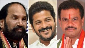 రేవంత్ వర్సెస్ కోమటిరెడ్డి- ఉత్తమ్ : రావద్దు - వచ్చి తీరుతాం :  రాహుల్ టూర్ వేళ మరోసారి..!!