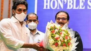 హైకోర్టు సీజేతో నేడు సీఎం జగన్ భేటీ - సమావేశంపై ఆసక్తి : అసలు అజెండా అదేనా..!!