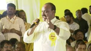 వైసీపీ కేసులకు భయపడొద్దు-బాబు సీఎం కాగానే ఎత్తేస్తాం-మహానాడులో అచ్చెన్నాయుడు హామీ
