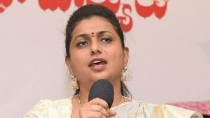 ఇప్పుడు ఎన్నికలు లేవే.. ఇంటికి రాను.. మహిళతో రోజా