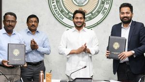 బైజూస్ తో జగన్ సర్కార్ కీలక ఒప్పందం- 4-8 తరగతుల పిల్లలకు ట్యాబ్ లు-అంతా యాప్ లోనే
