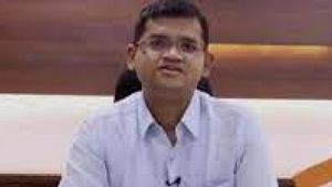 YCP నేత‌ల‌ను గ‌డ‌గ‌డ‌లాడిస్తున్న విజ‌య‌వాడ క‌మిష‌న‌ర్‌?