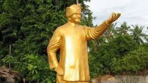 ఖ‌మ్మంలో 40 అడుగుల ఎన్టీఆర్ భారీ విగ్ర‌హం.. ఆవిష్క‌ర‌ణ ఎప్పుడంటే?