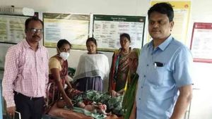 ఆర్టీసీ బస్సులో గర్బిణీ డెలివరీ.. పురిటి నొప్పులు రావడంతో మగబిడ్డ జననం.. ఇద్దరు సేఫ్