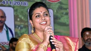 పవన్‌పై రోజా సెటైర్లు.. మరోసారి రెండుచోట్ల ఓటమే, ఆ పార్టీల కోసమే ఆరాటం..