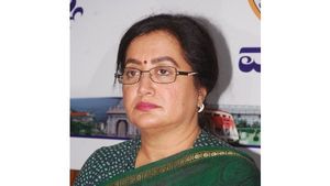 Sumalatha: నాకు నా ప్రజలు అంటే ఇష్టం, నేను అంటే నా ప్రజలకు అభిమానం, తెలుగింటి ఆడపడుచు, ఎంపీ ! 