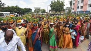  బోనాలకు సిటీ సిద్దం: ట్రాఫిక్ మళ్లింపు ఇలా..? సోమవారం ఫలహార బండ్లు, 