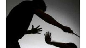 హైదరాబాద్ లో అమానవీయ ఘటన; మంచాన పడిన తండ్రిని కర్రతో కొట్టి చంపిన తనయుడు  