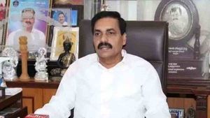 లోన్ యాప్ టార్చర్-25 వేలు ఇచ్చా-10 మంది లాయర్లొచ్చారు-మంత్రి కాకాణి సంచలనం