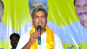ఎంపీ కేశినేని మరో సంచలనం: వైసీపీలోకి పంపించే బదులు- సొంత పార్టీపై : నాని వెనకున్నదెవరు..!!