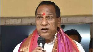 క్యాసినో మాధవ రెడ్డి ఇంట్లోని కారుకున్న స్టిక్కర్ నాదే: అయితే ఏంటంటూ మంత్రి మల్లారెడ్డి