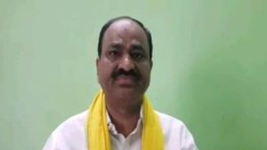 ఎన్నికల్లో పోటీ కంటే టీ స్టాల్ పెట్టుకోవడం బెటర్: టీడీపీ నేత: చంద్రబాబుపై ఘాటు వ్యాఖ్యలు